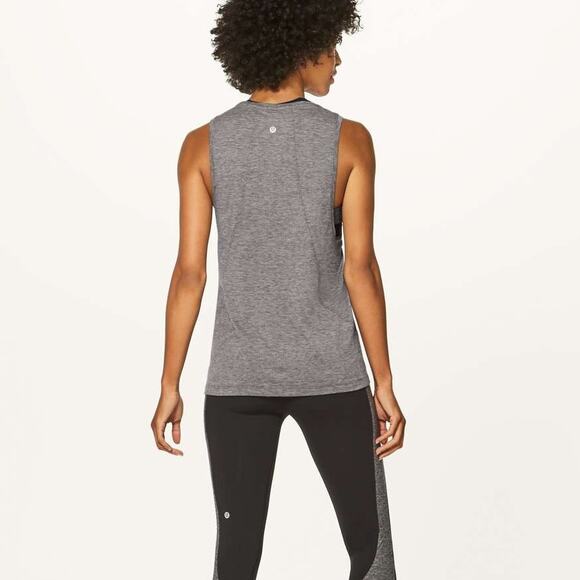 Lululemon Box It Out Tank Heathered Grey Size 6 Gym Muscle Tank Relaxed Fit - Picture 3 of 8